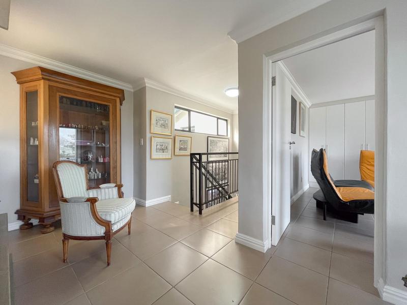 4 Bedroom Property for Sale in Hout Bay Western Cape